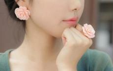 23岁的他 抽烟 喝酒 打架 依旧是那副玩世不恭的样子