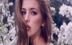 希望星河滚烫  我们都能成为另一个人好好珍藏的人间理想