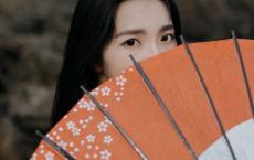 追寻你的日子里，我并不孤单