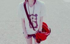 我要不要和一个娘炮在一起