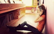 8. 有一种经历会被一生铭记（邓恺彤） 悦耳的闹铃在暖暖的晨