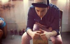 南乡云安处，风起潮涌时