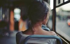 海的另一边的天空，会是什么颜色