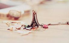 俄狄甫斯惩罚自己