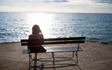 一个银行女客户经理去世后...