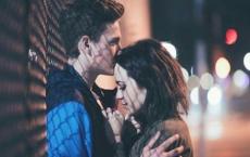 赵孝成王为何要向秦国求和？又为何反悔与秦国决裂呢？