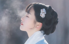 背邙面洛，浮渭据泾。宫殿盘郁，楼观飞惊全诗的意思_上句下句